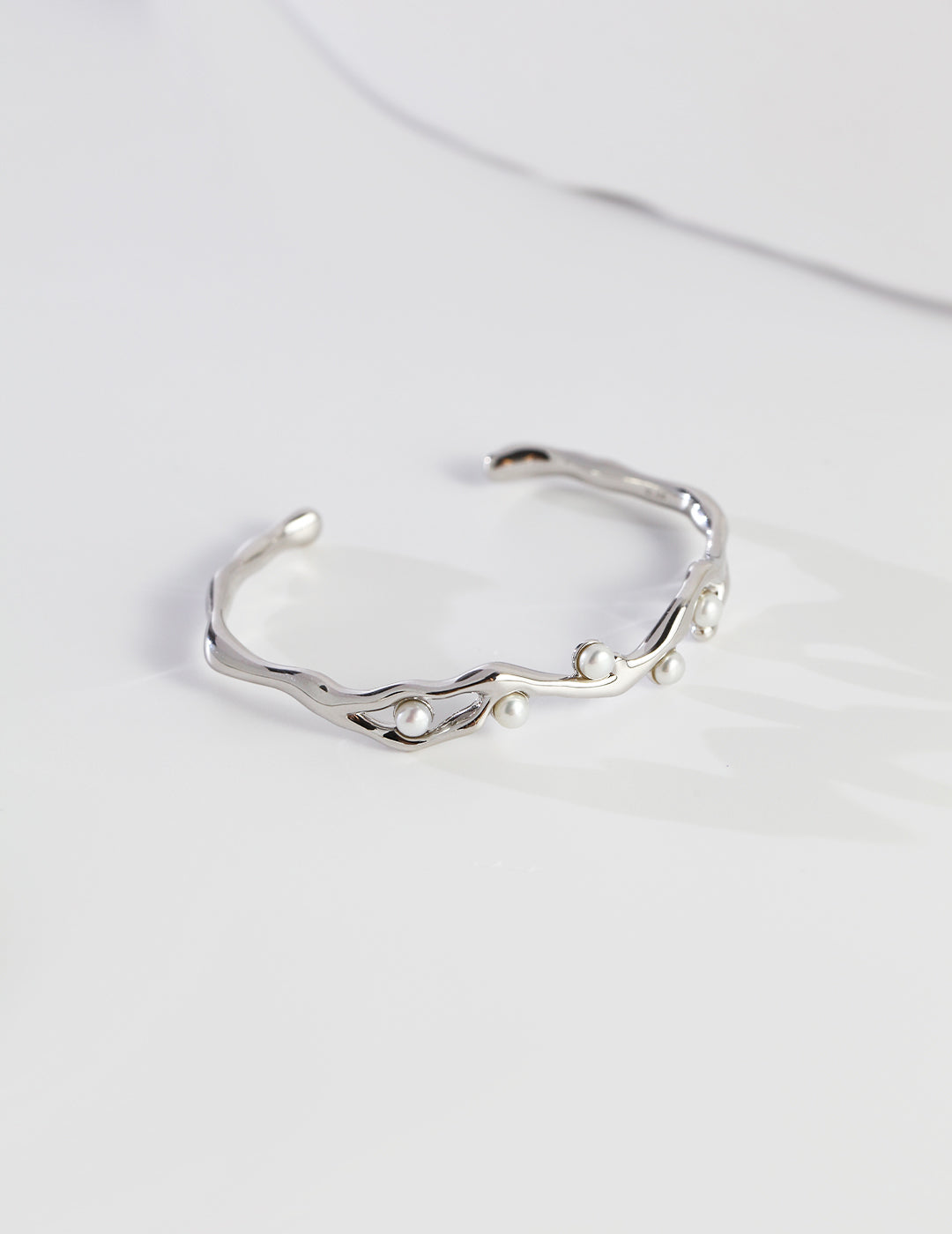 Money: Vine Flow Sterling Silver Pearl Bracelet