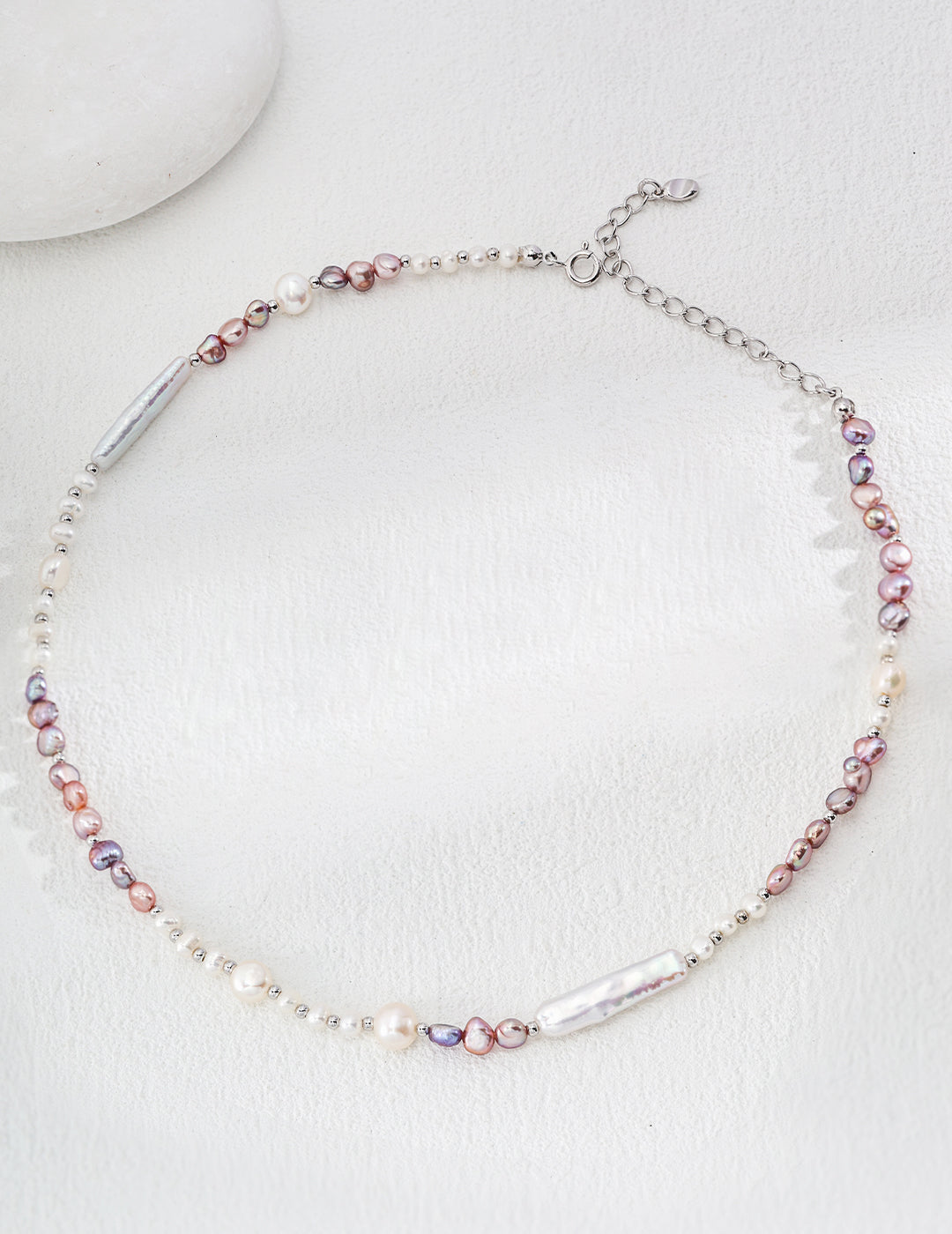 Fashionable Natural Chrome Pearl Necklace