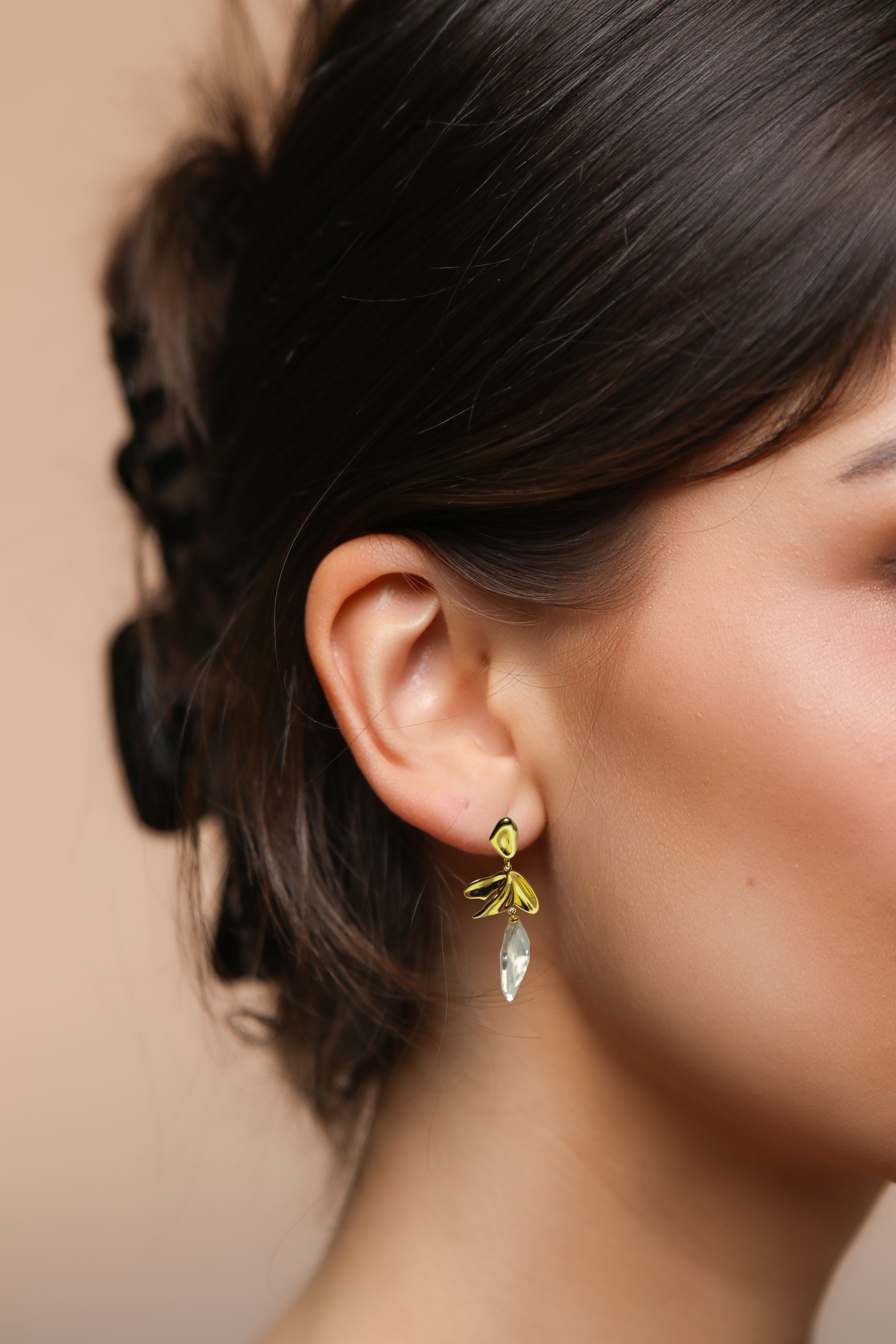 Golden Petal Elegance Earrings with Baroque Pearl Droplets